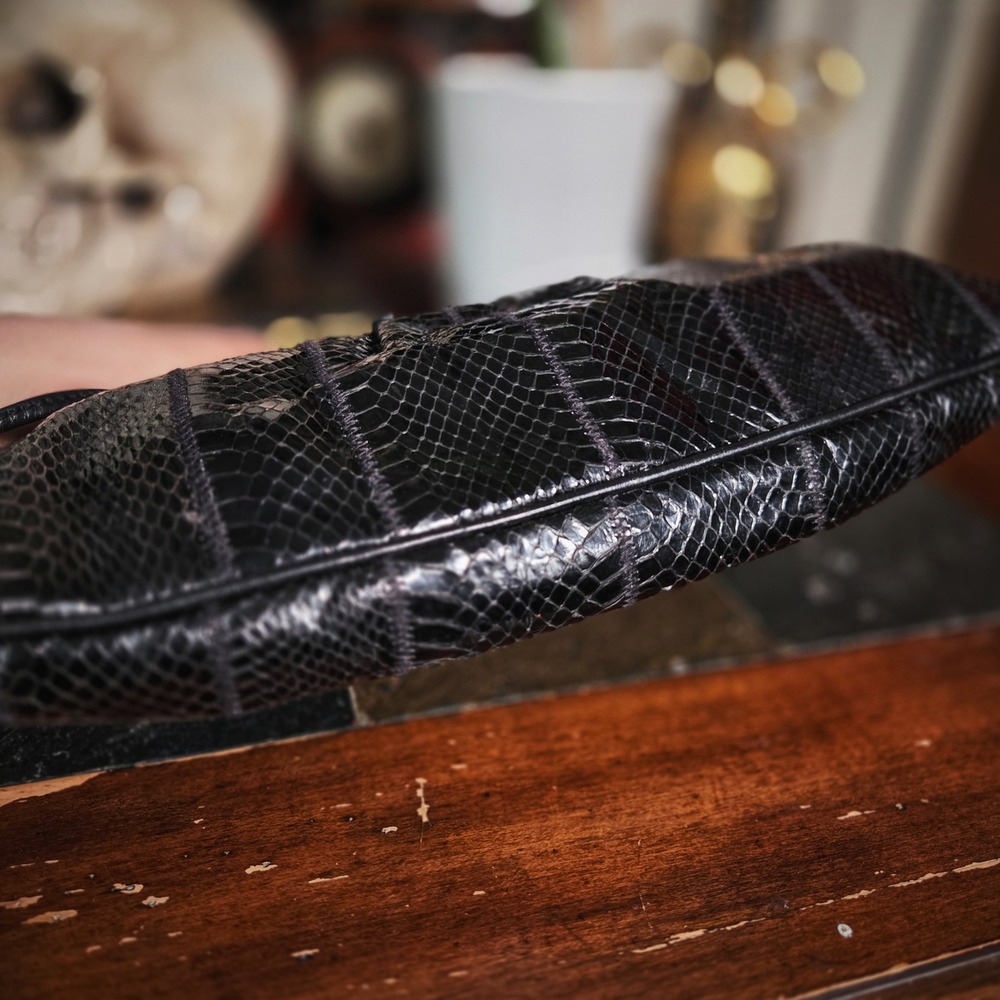 Vintage 80s Palizzio Black Snakeskin Clutch Crossbody Bag Pleated Evening Purse - Picture 9 of 9